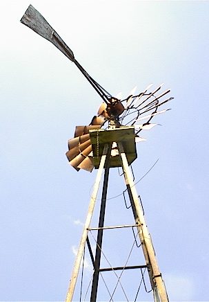 Windmill5.jpg (21992 bytes)