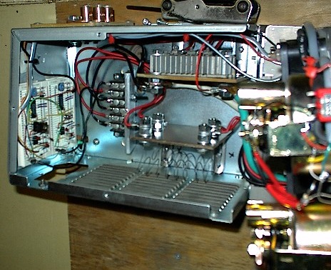 control box.jpg (81857 bytes)