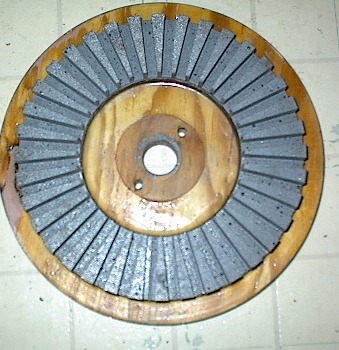 poured core stator.jpg (52818 bytes)