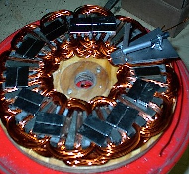 poured core stator5.jpg (67087 bytes)